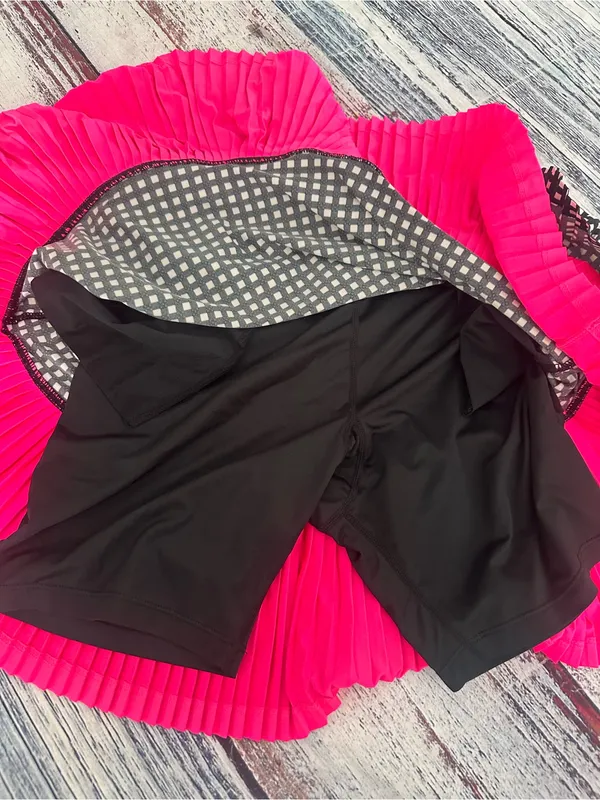 TAIL Teagan Gingham Pleated Flounce Hem Golf Skort Tennis Skirt Black White Pink - Image 7