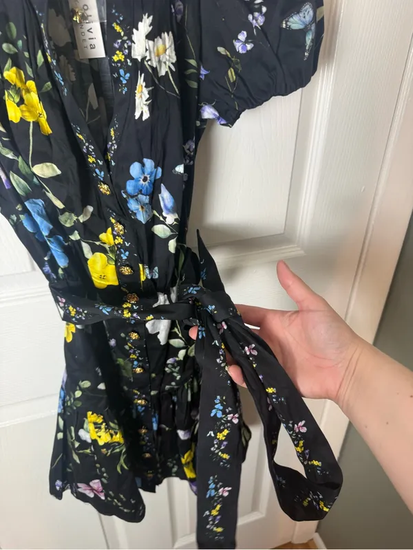 Alice + Olivia Cora Mini Shirt Dress in Twisting Vines Black XS - Image 5