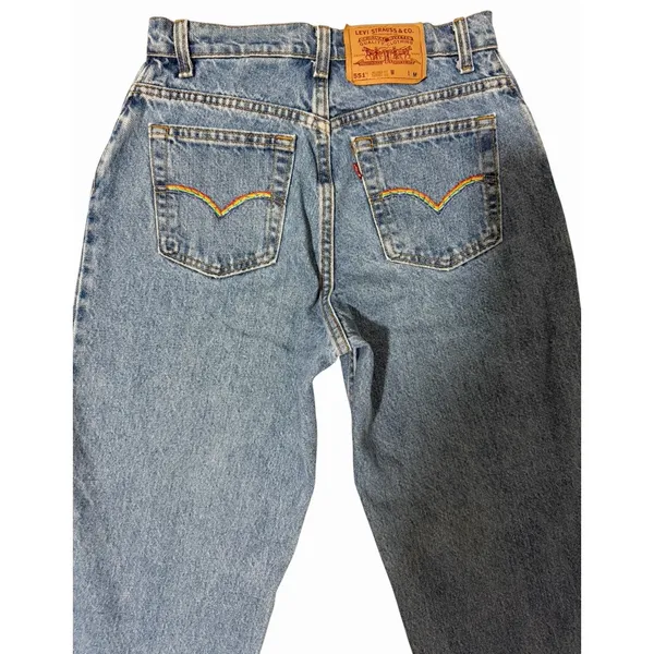 Levi's 551 Relaxed Fit Tapered Leg‎ Classic Blue Denim Jeans Women's Size 8 Med - Image 4
