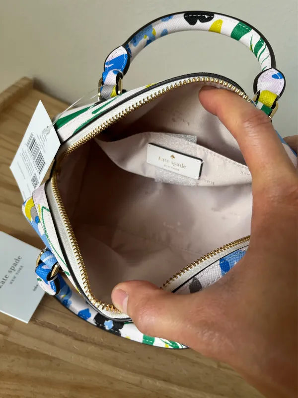 Kate Spade Purse - Image 11
