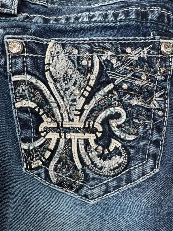 Miss Me Standard Boot Cut Jeans With Embellished Pockets Size 27 - Image 4
