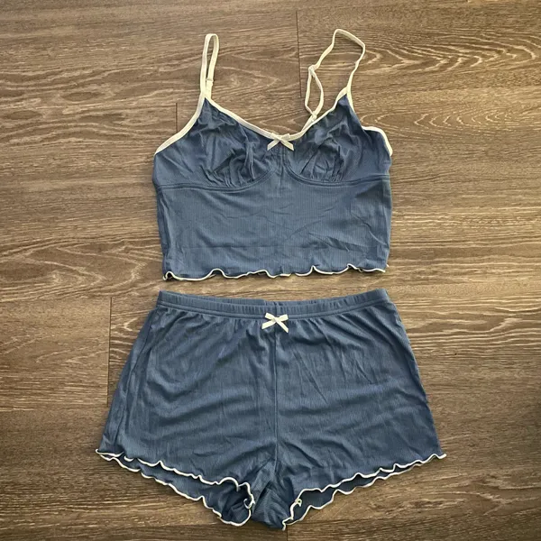 New Boutique Women's blue Bow Knot Ruffle Trim Sleepwear Set. Size Medium - Image 2