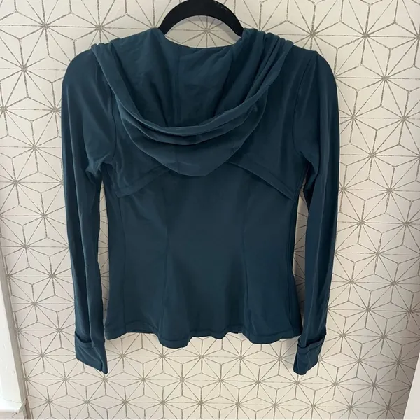 Lululemon Nulu Teal Hoodie *broken zipper - Image 7