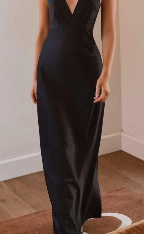 Peppermayo Elegant Black Backless Dress - Image 2
