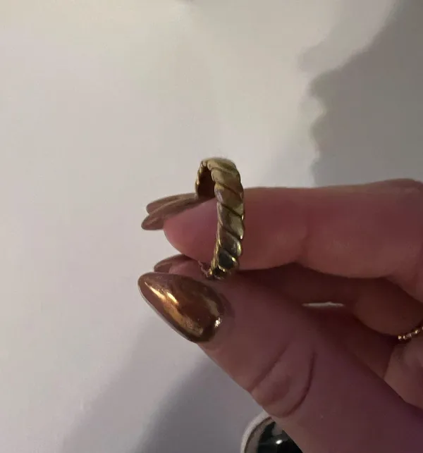 Gold twisted ring #twistedring #jewelry - Image 2