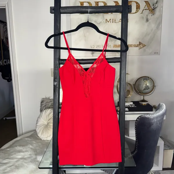 Superdown Carmella Red Lace V-Neck Mini Dress Womens XS EUC - Image 6