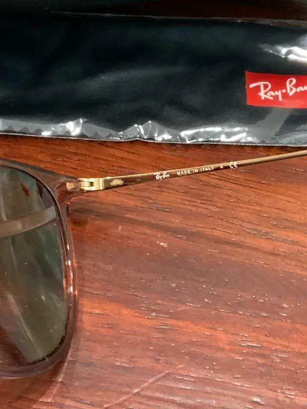 Authentic Ray-Ban sunglasses featRay-Ban Sunglasses with Case and Cleaning Cloth - Image 8