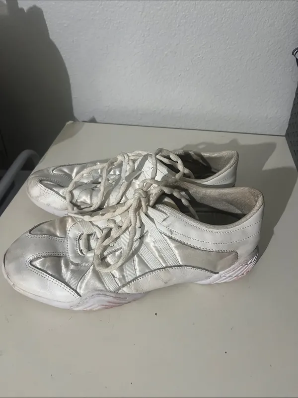 Nfinity Women’s Evolution Cheer Shoes Size 9 White - Image 3