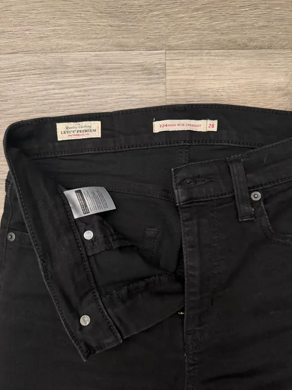 Levi's® Womens 724™ High Rise Straight Jeans - Image 5
