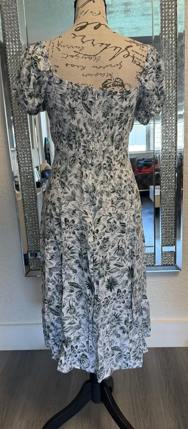 Francesca’s Mi Ami Floral Midi Dress - White & Green Cottagecore Slit Dress S - Image 5