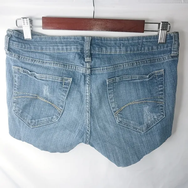 Decree 7 30 Cutoff Jeans Short Shorts - Image 4
