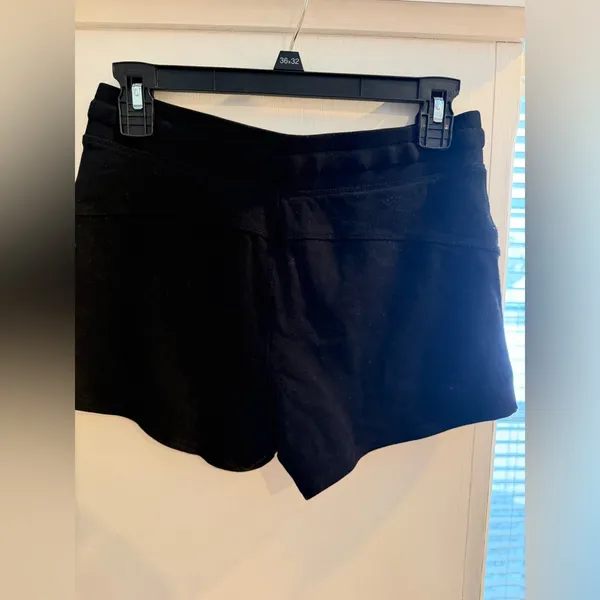 ALO yoga black cotton shorts! Size XS! - Image 4