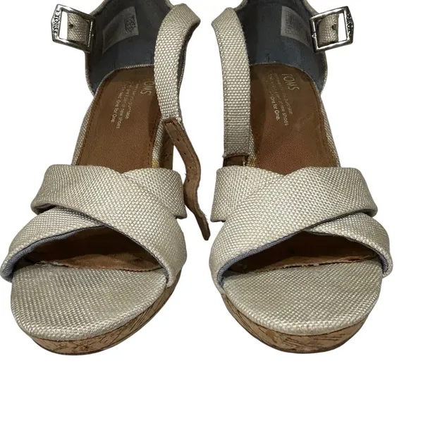 TOMS‎ Womens Cork Wedge Sandals Cream Canvas Ankle Strap Size 8 - Image 6