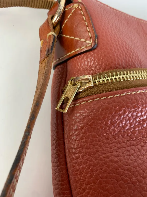 Dooney and Bourke Burnt Orange Pebbled Leather Crossbody Handbag Medium - Image 12