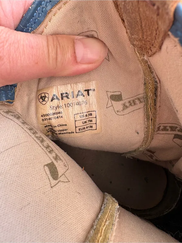 Ariat women's size 9.5 B cowboy boots fatbaby Blue Tan Western rodeo - Image 6