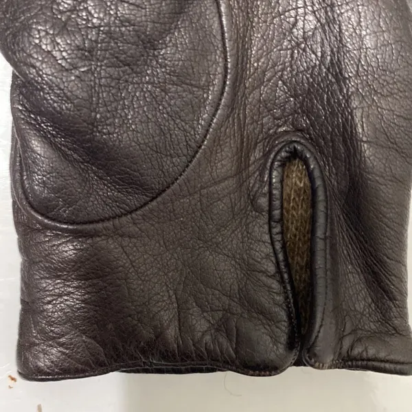 Women’s Dark brown leather gloves with cashmere lining. Size Medium. - Image 4