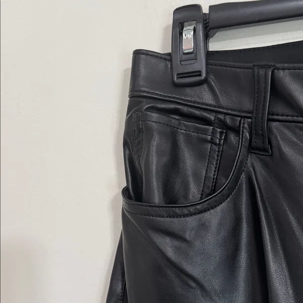 Abercrombie & Fitch Black The Skinny High Rise Faux Leather Jeans size 28 - Image 8