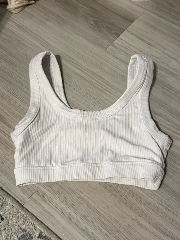 Alo Yoga White Wellness Bra Women XS - Image 3