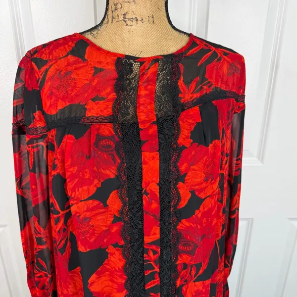 Eva Mendes Red & Black Floral Shift Dress | Size M | Elegant Lace Detail - Image 3