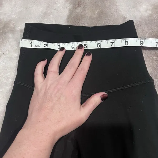 Lululemon Align Crop 21” Black Size 0 High Rise Yoga Leggings - Image 4