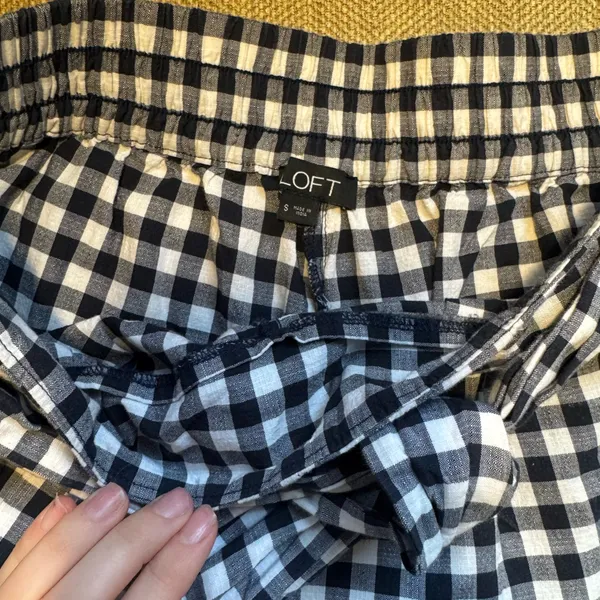 Loft Black and White Gingham Women's Shorts - Image 2