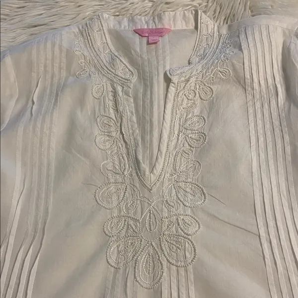 Lilly Pulitzer White Embroidered Tunic size L BNWOT length 31” bust 40” - Image 7