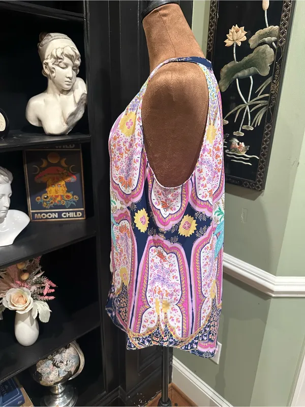 Rose + Olive Boho Paisley Sleeveless Blouse – Size Large - Image 12