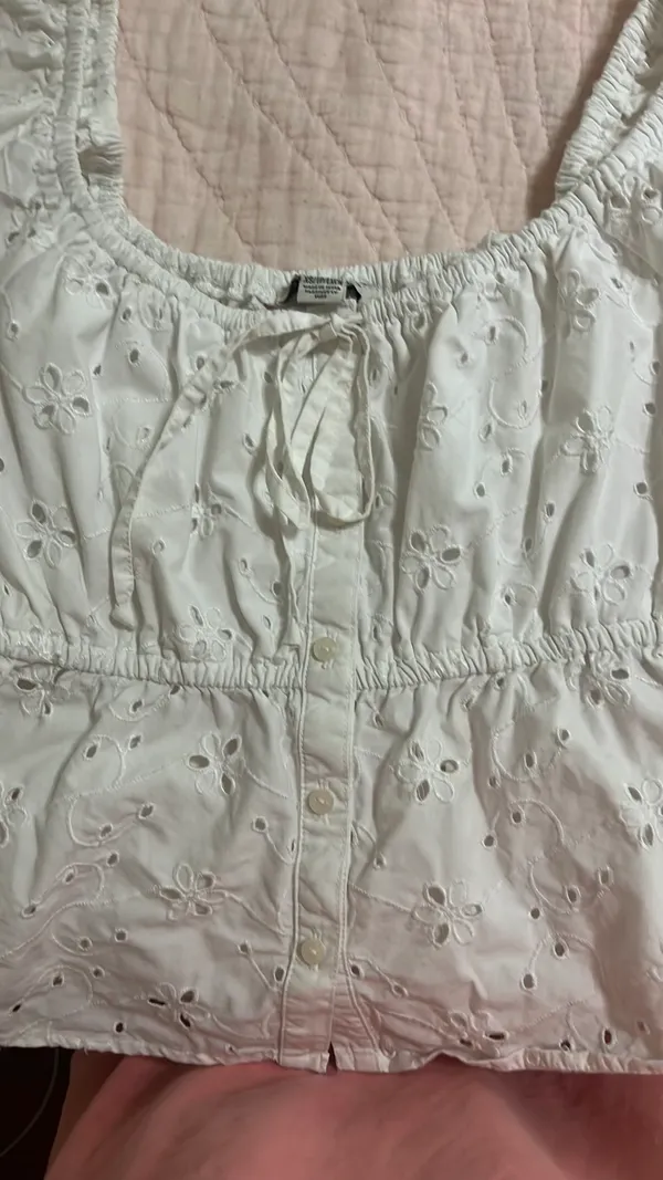 American Eagle Outfitters - Image 4