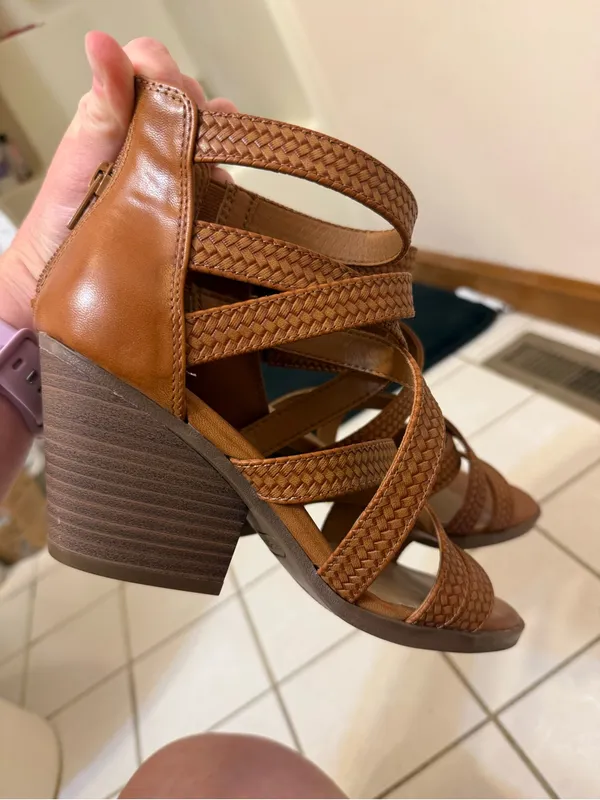 FRYE AND CO. | Gale Cognac Braided Strappy Block Heel Sandals - Image 2