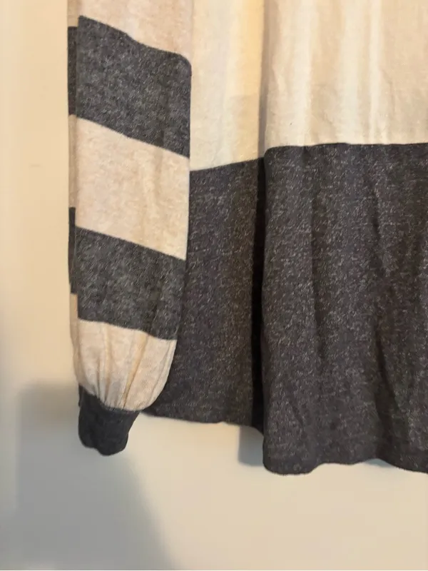 Maurices White Maroon Gray Colorblock Long Sleeve Cozy Tee Shirt - Image 10