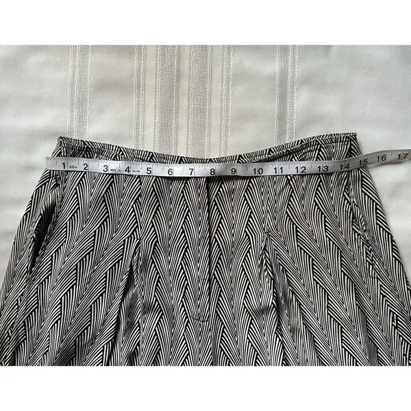 Valija wide-leg trousers, size 6, cream/black, viscose, geometric print. - Image 4