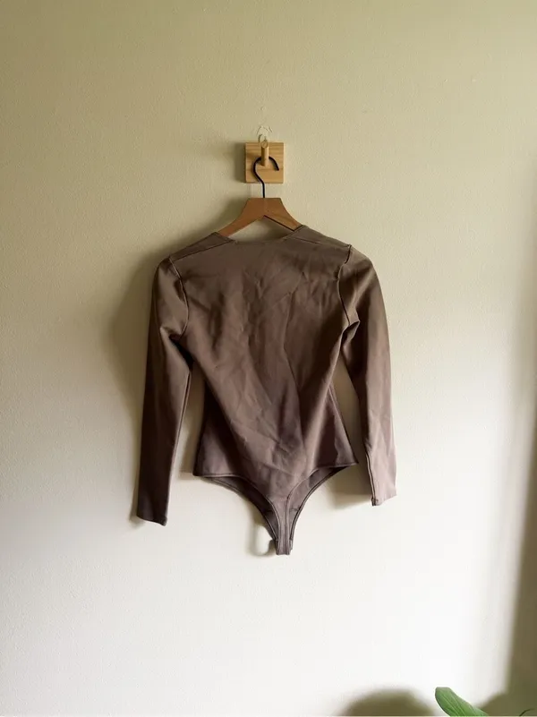 Abercrombie & Fitch Soft A&F Collection Long Sleeve Bodysuit Size M - Image 4