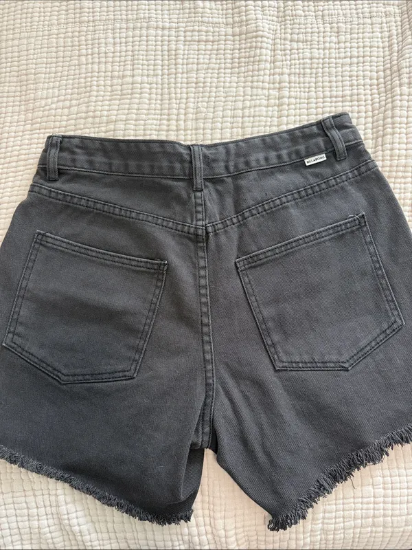 Billabong Charcoal Distressed Frayed-Hem Denim Shorts - Image 3