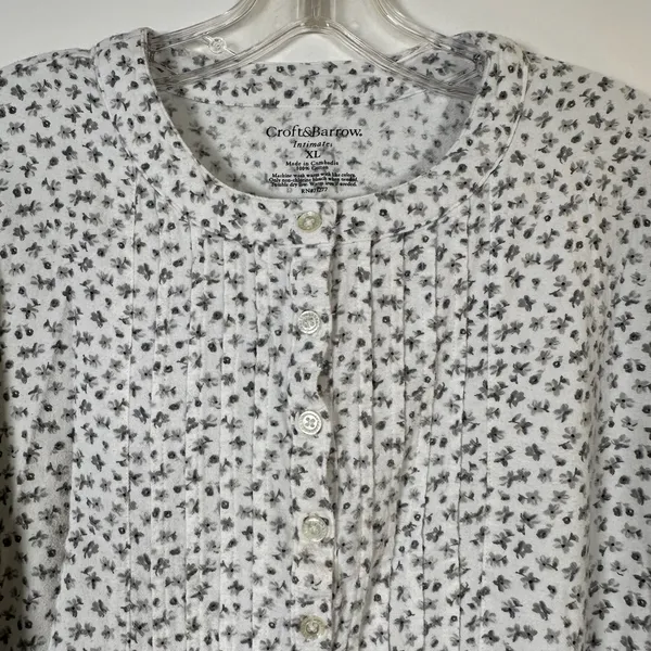 Croft & Barrow Intimates Womens XL White Grey Floral Cotton Flannel Nightgown - Image 6
