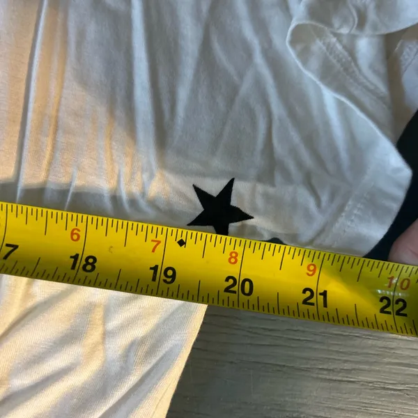 GAP White Star Pattern Short Sleeve Tee | Size Small - Image 7