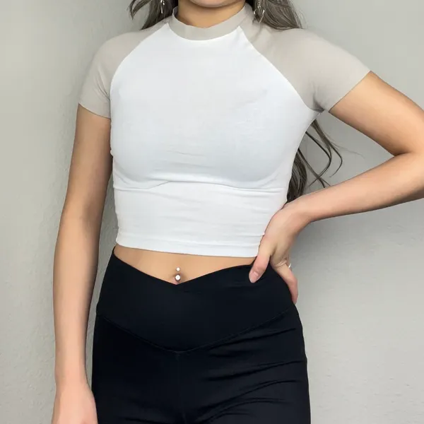 H&M White & Beige Short-Sleeve Cropped Baseball Tee Shirt - Image 2