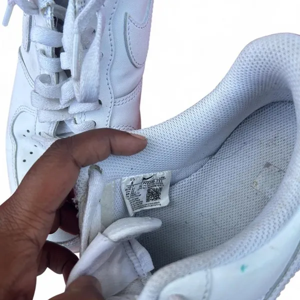 Nike Air Force 1 Sneakers Women's US size 8 - Image 3