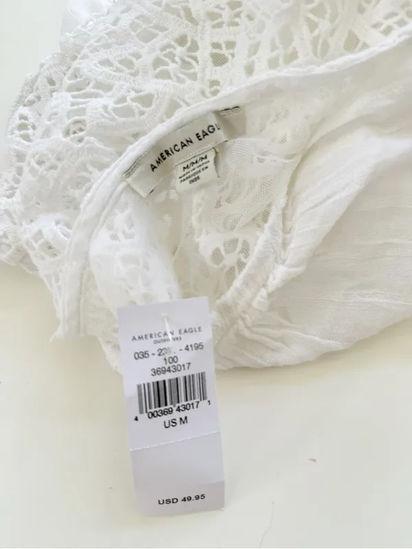 NWT American Eagle White V-Neck Lace Tie-Front Cropped Blouse Size Medium - Image 6