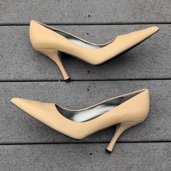 Vince Camuto Marc Fisher Light Yellow Pumps | Marc Fisher Pointed Toe Heels - Image 8