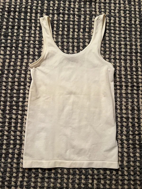 White Marilyn Monroe tank top in size S. Nylon & spandex blend. #marilynmonroe #classic No flaws - Image 3