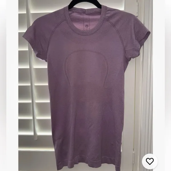 Lululemon Swiftly Tech Short Sleeve Crew Lilac Quartz Size 6 - Image 3