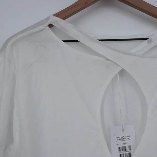 Gymshark Super Soft Cut Out Long Sleeve Top White Athletic Fitness Activewear‎ - Image 8