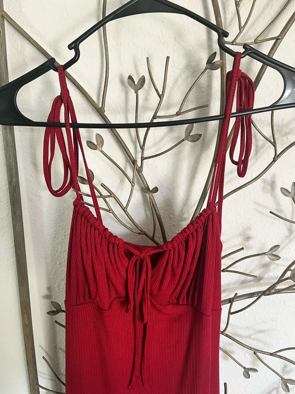 Burgundy tie up strap maxi dress - Image 2