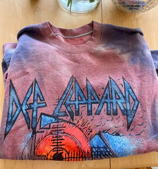 Urban Outfitters Sweatshirt - Image 3