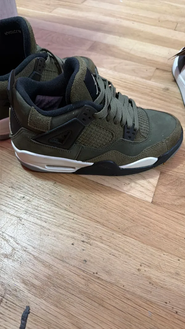 Air Jordan 4 Retro - Image 8