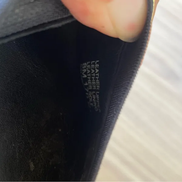 Tory Burch Black Leather Flats with Gold Logo - Image 10
