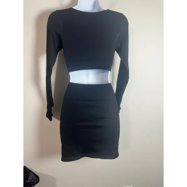 OQQ Women Black Ribbed Two Piece Set Long Sleeve Crop Top Mini Skirt Small NWOT - Image 3