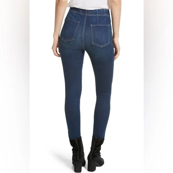 Free People - Denim Elastic Waist Jeans - brand new condition! 👖 - Image 10
