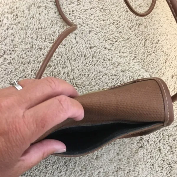 Vintage brown Liz Claiborne crossbody purse - Image 14