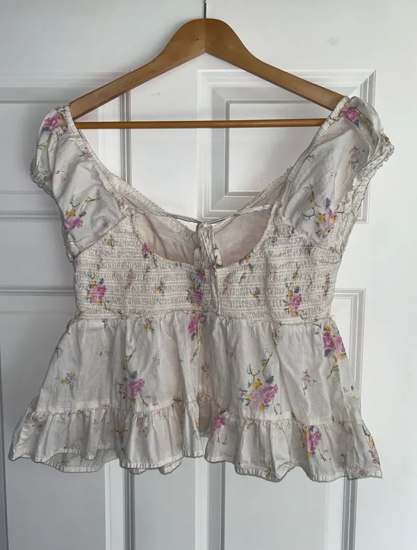 Universal Threads Floral Tie Blouse - Image 2